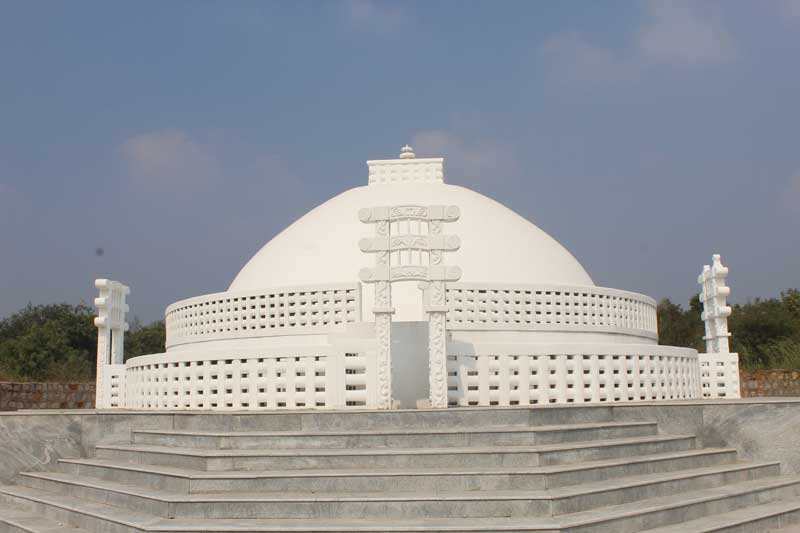 Sanchi Stupa (Madhya Pradesh, India)